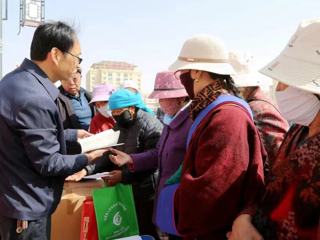 海南州开展4·15全民国家安全教育日集中宣传活动