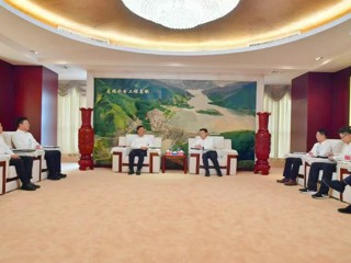 吕刚、尕玛朋措赴广西壮族自治区南宁市开展新能源学习考察