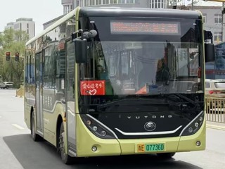 学子从容应考 各界暖心伴考——我州2026年高考首日见闻 