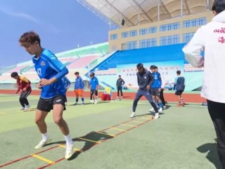 【青超联赛】海南龙羊队：绿茵场上的追风少年 