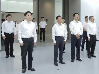 吕刚、尕玛朋措到江苏、北京对接对口支援工作