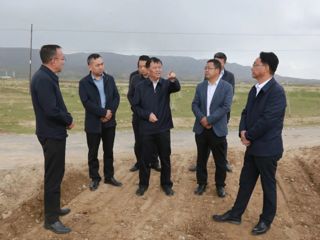 吕刚到贵德县、贵南县、同德县调研督导