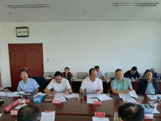 江苏省政府参事来我州调研